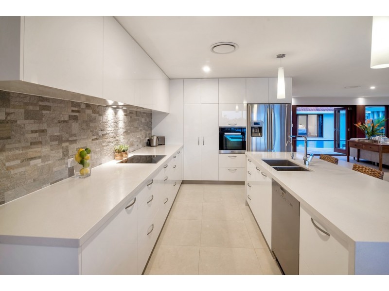 49 Blair Athol Crescent, Sorrento QLD 4217