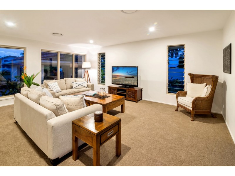 49 Blair Athol Crescent, Sorrento QLD 4217
