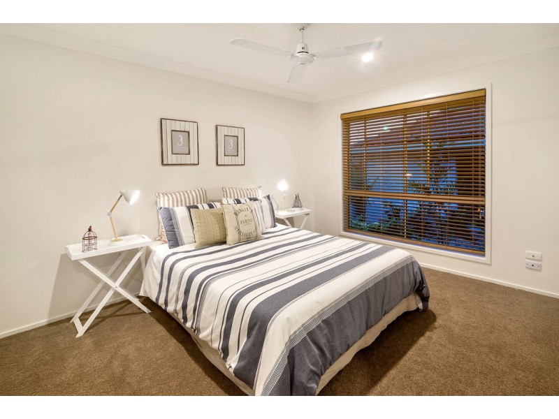 49 Blair Athol Crescent, Sorrento QLD 4217
