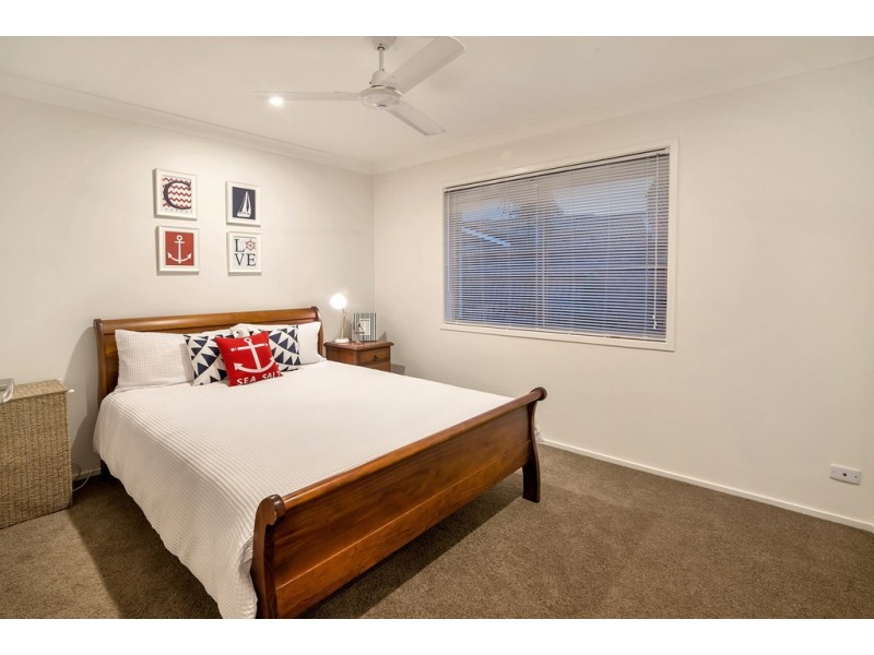 49 Blair Athol Crescent, Sorrento QLD 4217