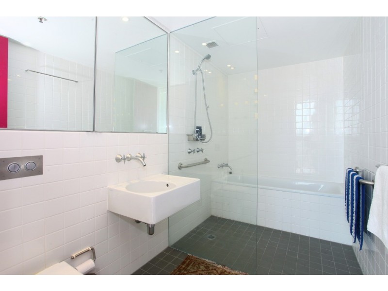 1801 ‘Air on Broadbeach’ 159 Old Burleigh Road, Broadbeach QLD 4218
