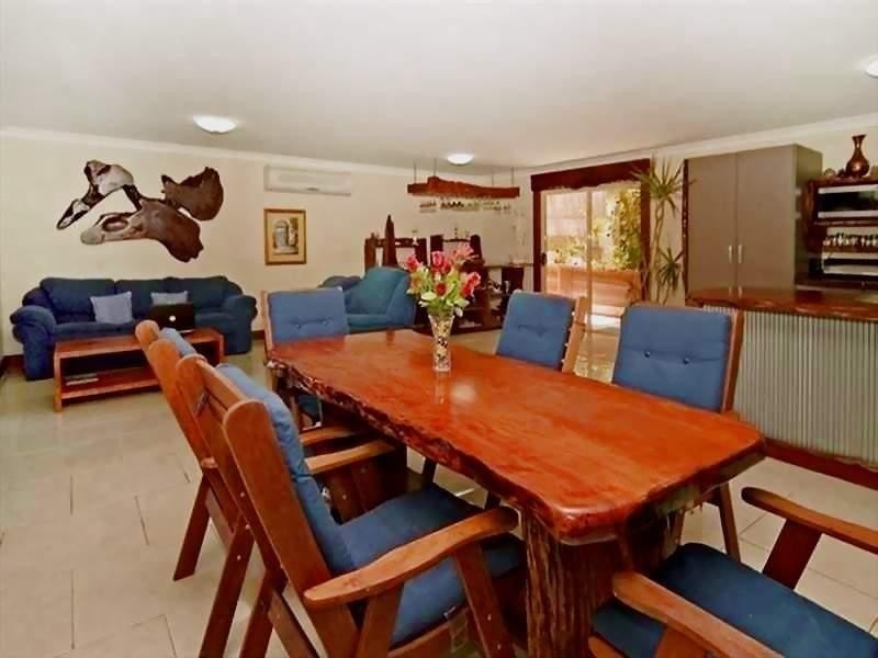 73 Baratta Street, Southport QLD 4215