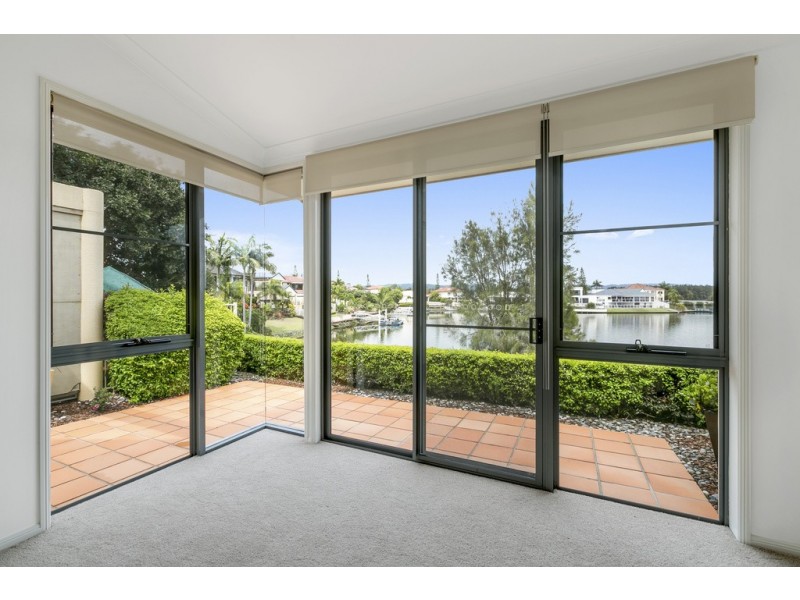 Villa 2 ‘Ashton’ Rhode Island 125 Santa Cruz Boulevard, Clear Island Waters QLD 4226