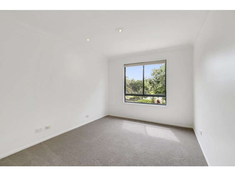 Villa 2 ‘Ashton’ Rhode Island 125 Santa Cruz Boulevard, Clear Island Waters QLD 4226