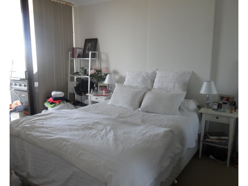 34W/11 Fairways Drive, Clear Island Waters QLD 4226