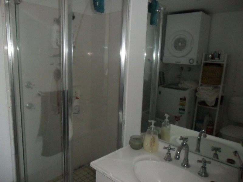 34W/11 Fairways Drive, Clear Island Waters QLD 4226