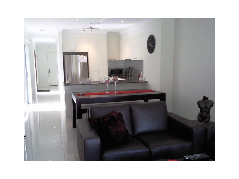 1/2002 Gold Coast Hwy, Miami QLD 4220