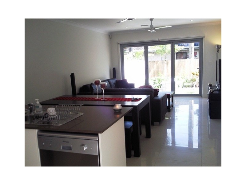 1/2002 Gold Coast Hwy, Miami QLD 4220