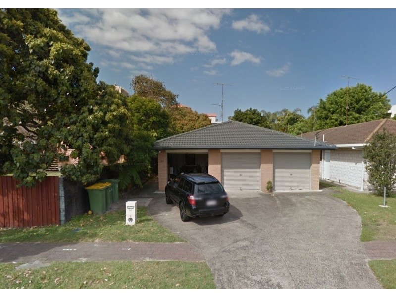 2/39 Sunshine Parade, Miami QLD 4220