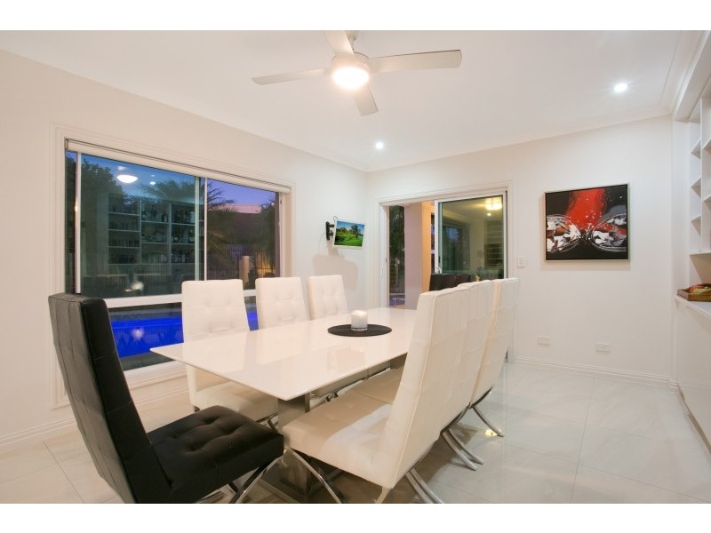 5 Tyrone Avenue, Sorrento QLD 4217