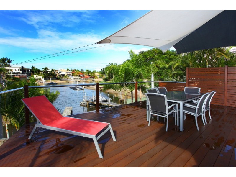 5 Tyrone Avenue, Sorrento QLD 4217