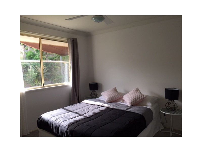 2/78 Village Way, Oxenford QLD 4210