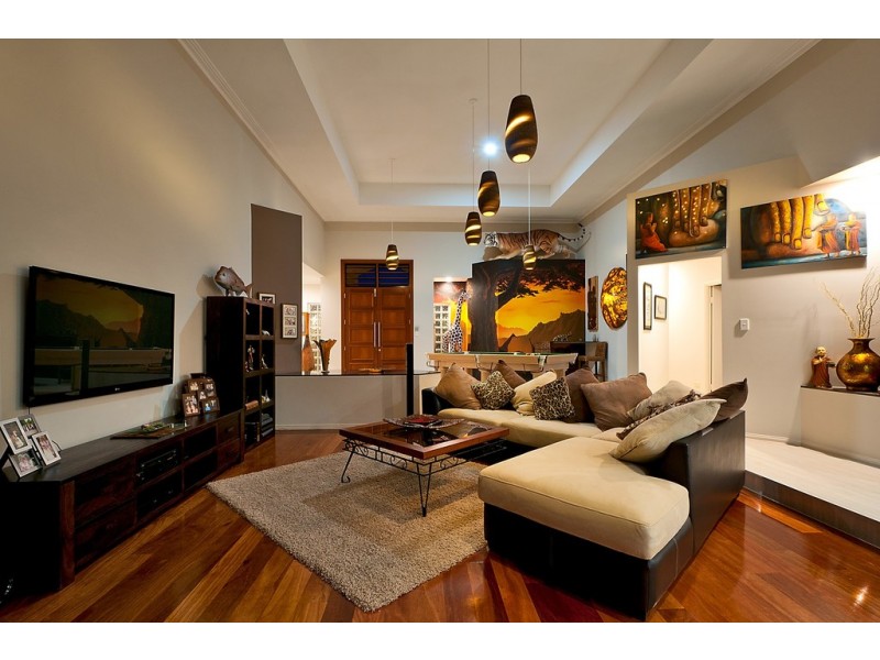 365 Rio Vista Boulevard, Mermaid Waters QLD 4218