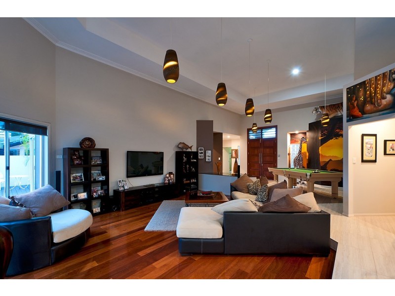 365 Rio Vista Boulevard, Mermaid Waters QLD 4218