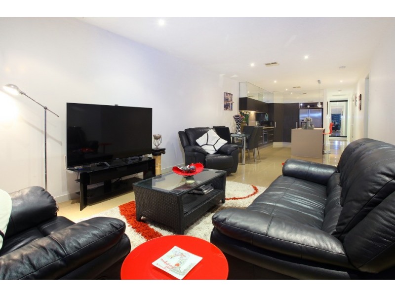 3/5019 Emerald Island Drive, Carrara QLD 4211