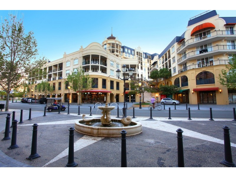 3/5019 Emerald Island Drive, Carrara QLD 4211