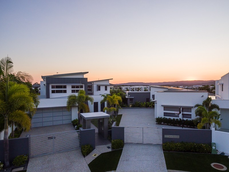 44-46 Quayside Drive, Helensvale QLD 4212