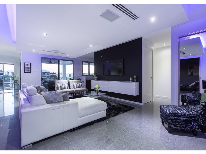 44-46 Quayside Drive, Helensvale QLD 4212