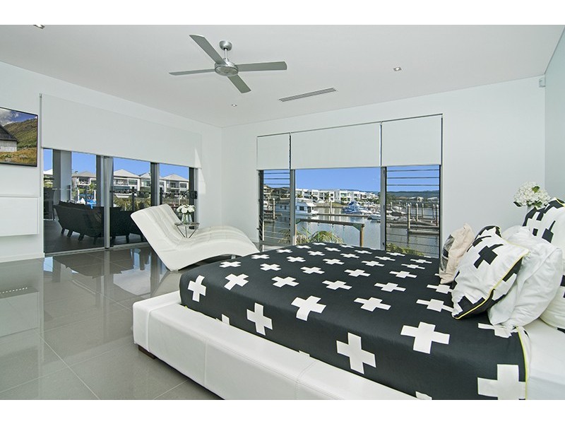 44-46 Quayside Drive, Helensvale QLD 4212