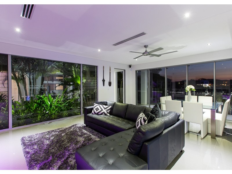 44-46 Quayside Drive, Helensvale QLD 4212