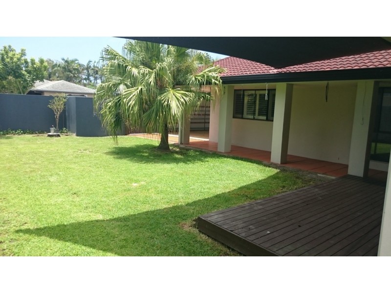 14 Mackay Close, Sorrento QLD 4217