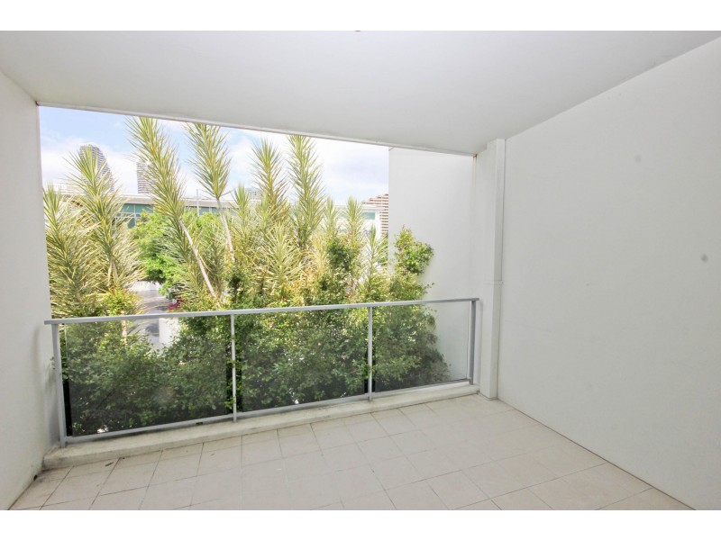 6/6-8 Miami Key, Broadbeach QLD 4218