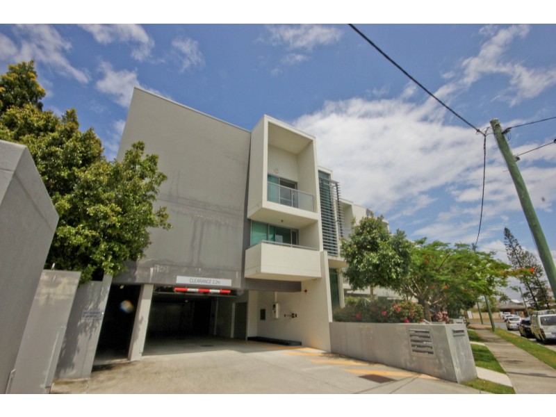 6/6-8 Miami Key, Broadbeach QLD 4218