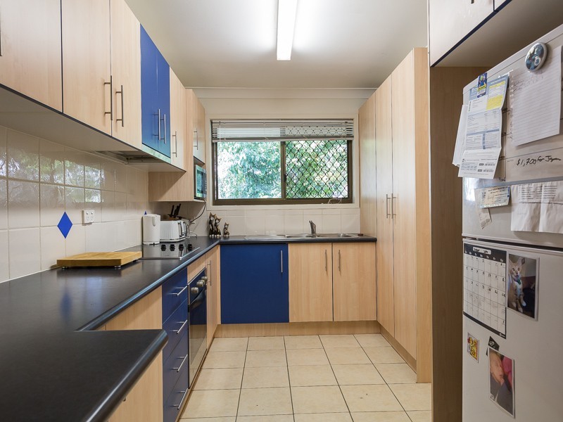 2/179 Turpin Road, Labrador QLD 4215