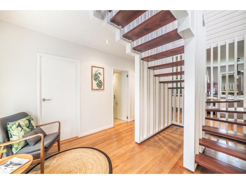 35 Tawarri Crescent, Burleigh Heads QLD 4220