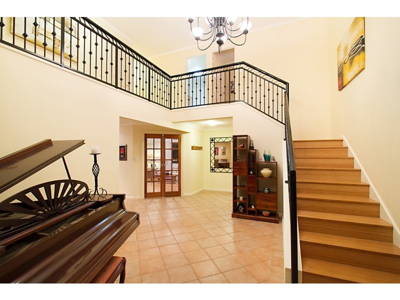 50 Fitzwilliam Street, Carrara QLD 4211