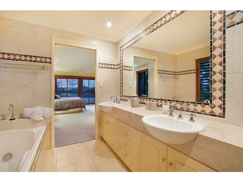 50 Fitzwilliam Street, Carrara QLD 4211