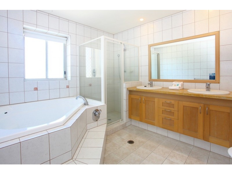 58 ‘Oceana’ 100 Old Burleigh Road, Broadbeach QLD 4218