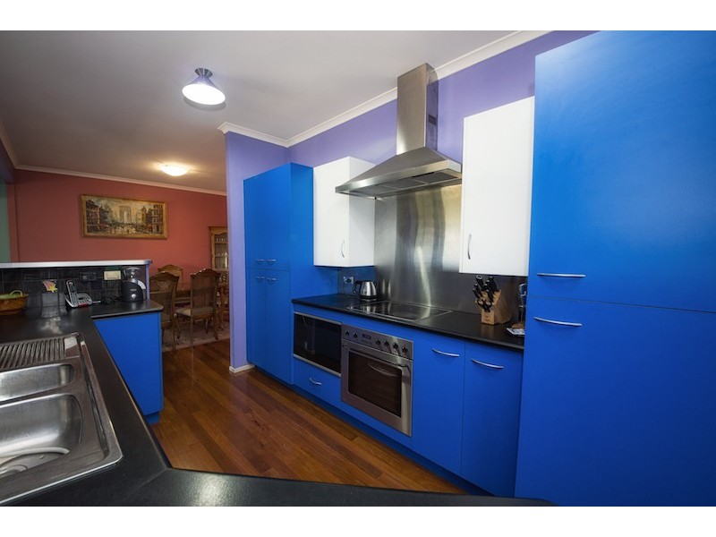 26 Convery Crescent, Highland Park QLD 4211