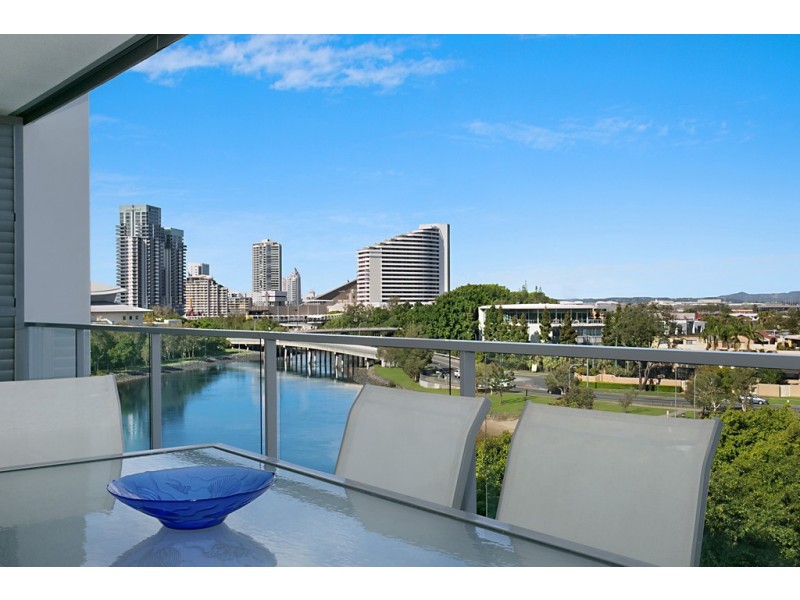 1401 ‘Freshwater Point’ 33 TE Peters Drive, Broadbeach Waters QLD 4218