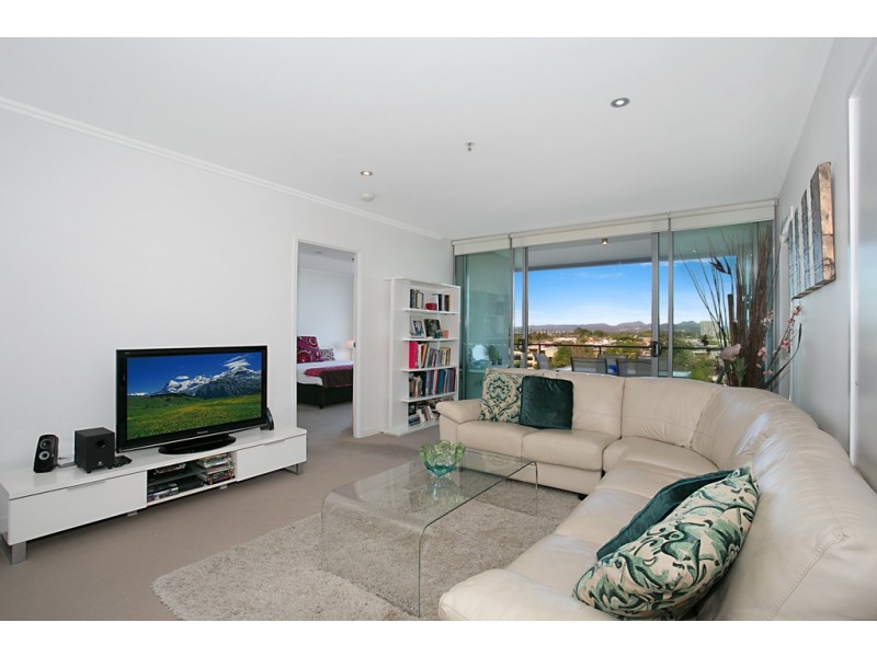 1401 ‘Freshwater Point’ 33 TE Peters Drive, Broadbeach Waters QLD 4218