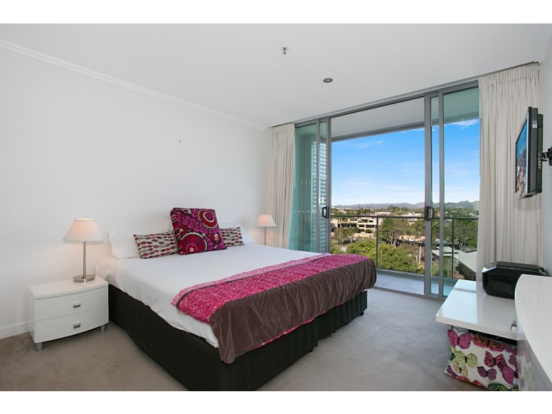 1401 ‘Freshwater Point’ 33 TE Peters Drive, Broadbeach Waters QLD 4218