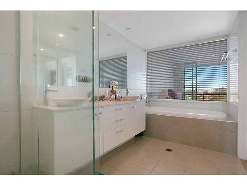 1401 ‘Freshwater Point’ 33 TE Peters Drive, Broadbeach Waters QLD 4218