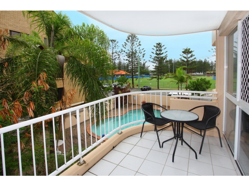 6 ‘Surf Pines’ 156 Surf Parade, Broadbeach QLD 4218