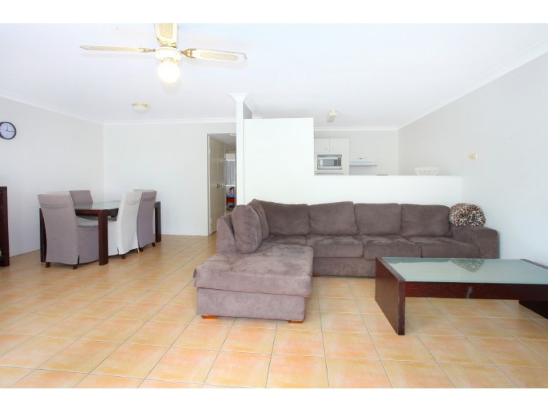 6 ‘Surf Pines’ 156 Surf Parade, Broadbeach QLD 4218
