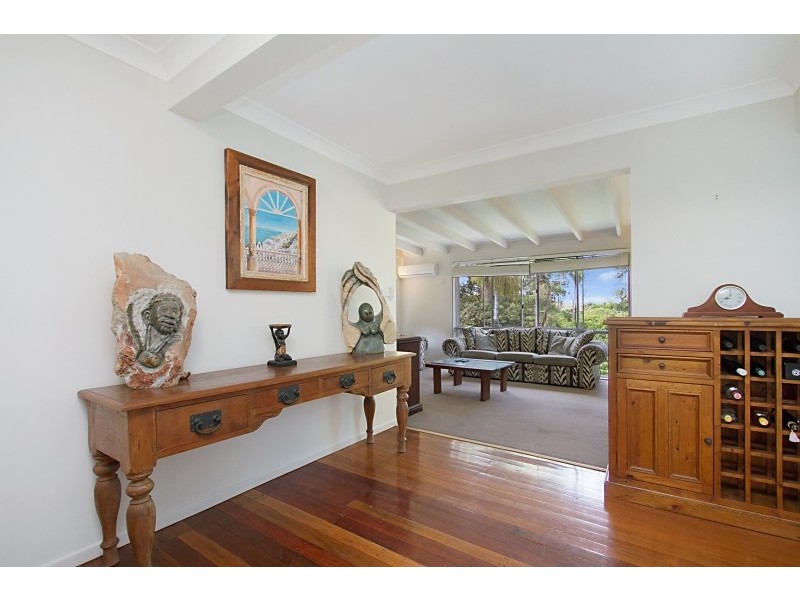 14 Wistaria Avenue, Southport QLD 4215