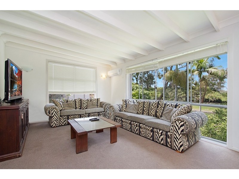 14 Wistaria Avenue, Southport QLD 4215