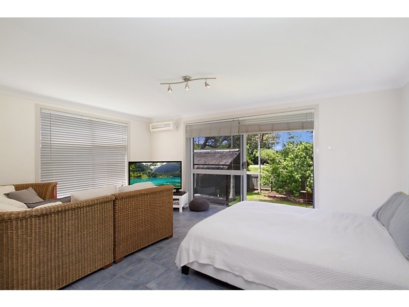 14 Wistaria Avenue, Southport QLD 4215