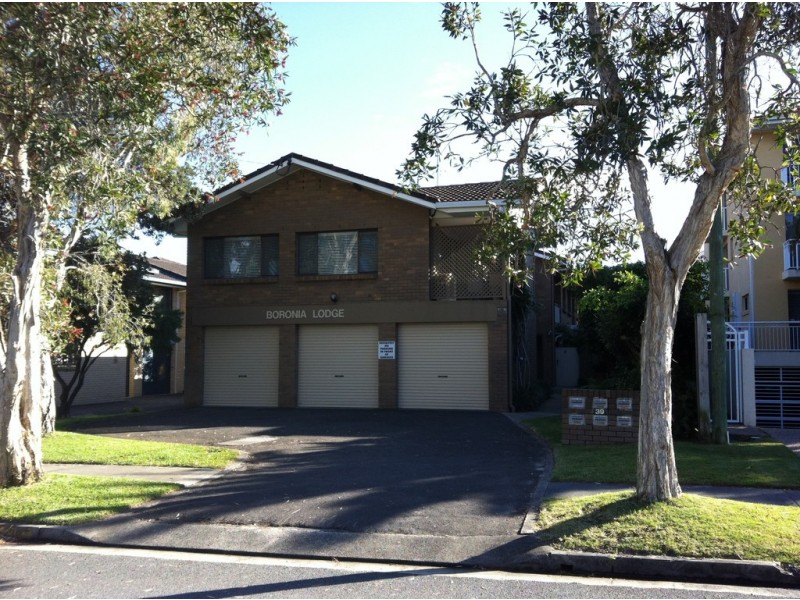 4/39 Chelsea Ave, Broadbeach QLD 4218