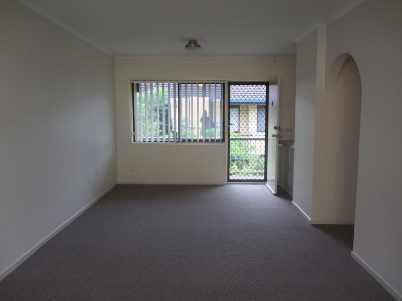 4/39 Chelsea Ave, Broadbeach QLD 4218