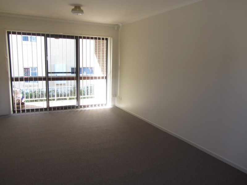 4/39 Chelsea Ave, Broadbeach QLD 4218