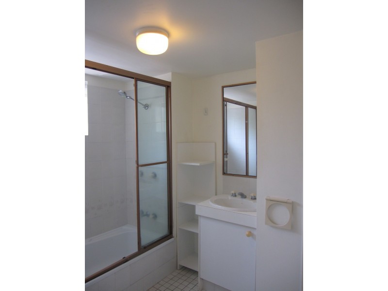 3/26 Lather St, Southport QLD 4215