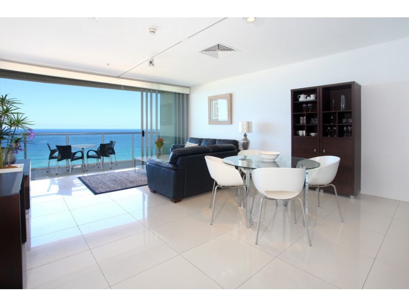 2104 ‘Air on Broadbeach’ 159 Old Burleigh Road, Broadbeach QLD 4218