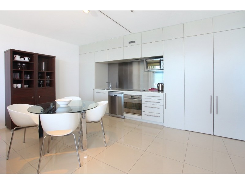 2104 ‘Air on Broadbeach’ 159 Old Burleigh Road, Broadbeach QLD 4218