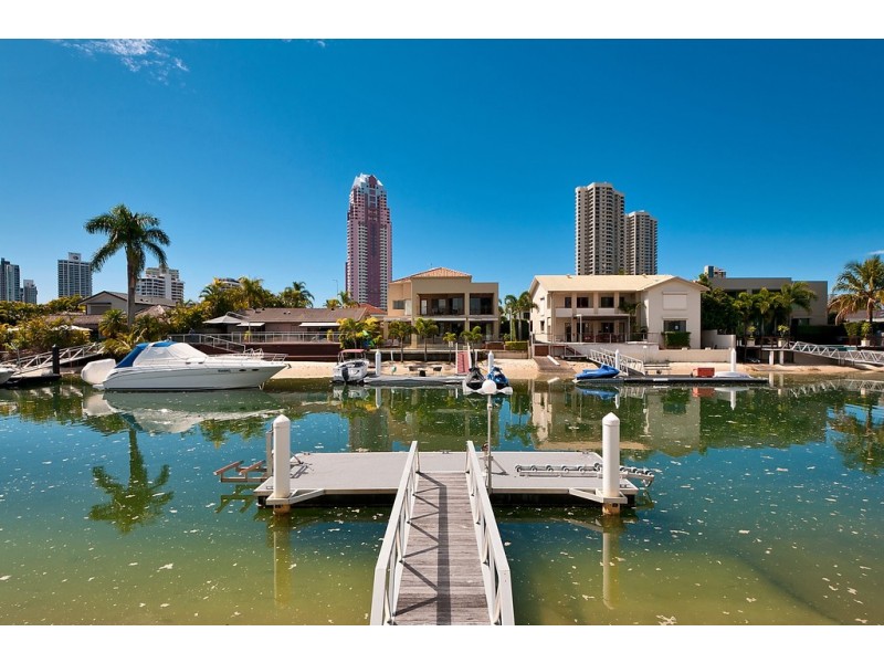 15 Midshipman Court, Surfers Paradise QLD 4217