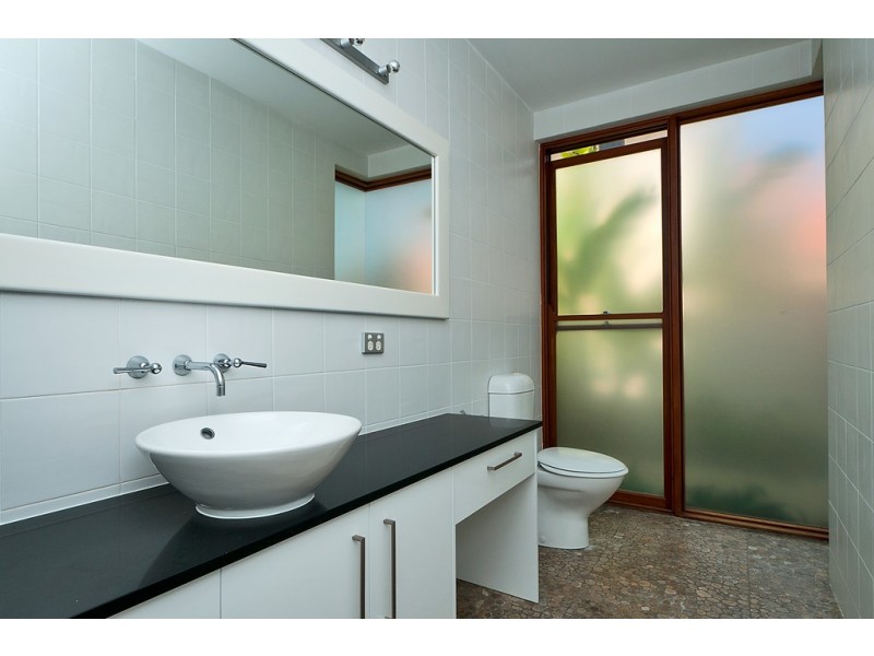 15 Midshipman Court, Surfers Paradise QLD 4217